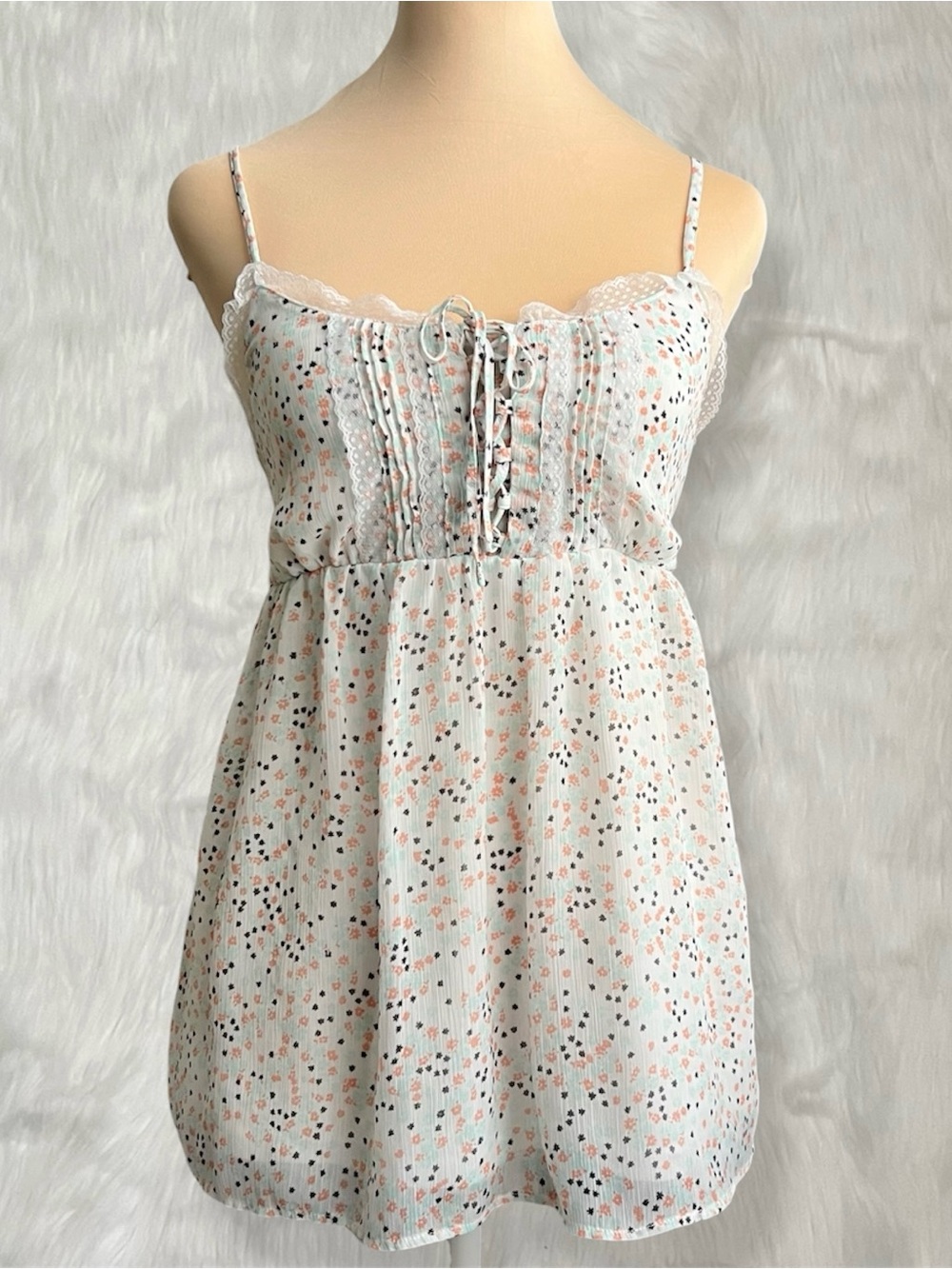 Candie's White Floral Cami Top With Lace Trim